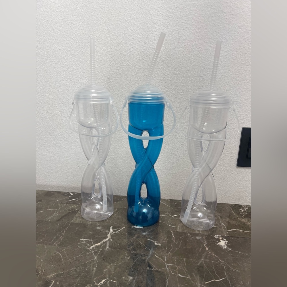 Set of (3) 20oz Slush Party Cups /Bottles with Straw, Lid and Detachable Handle